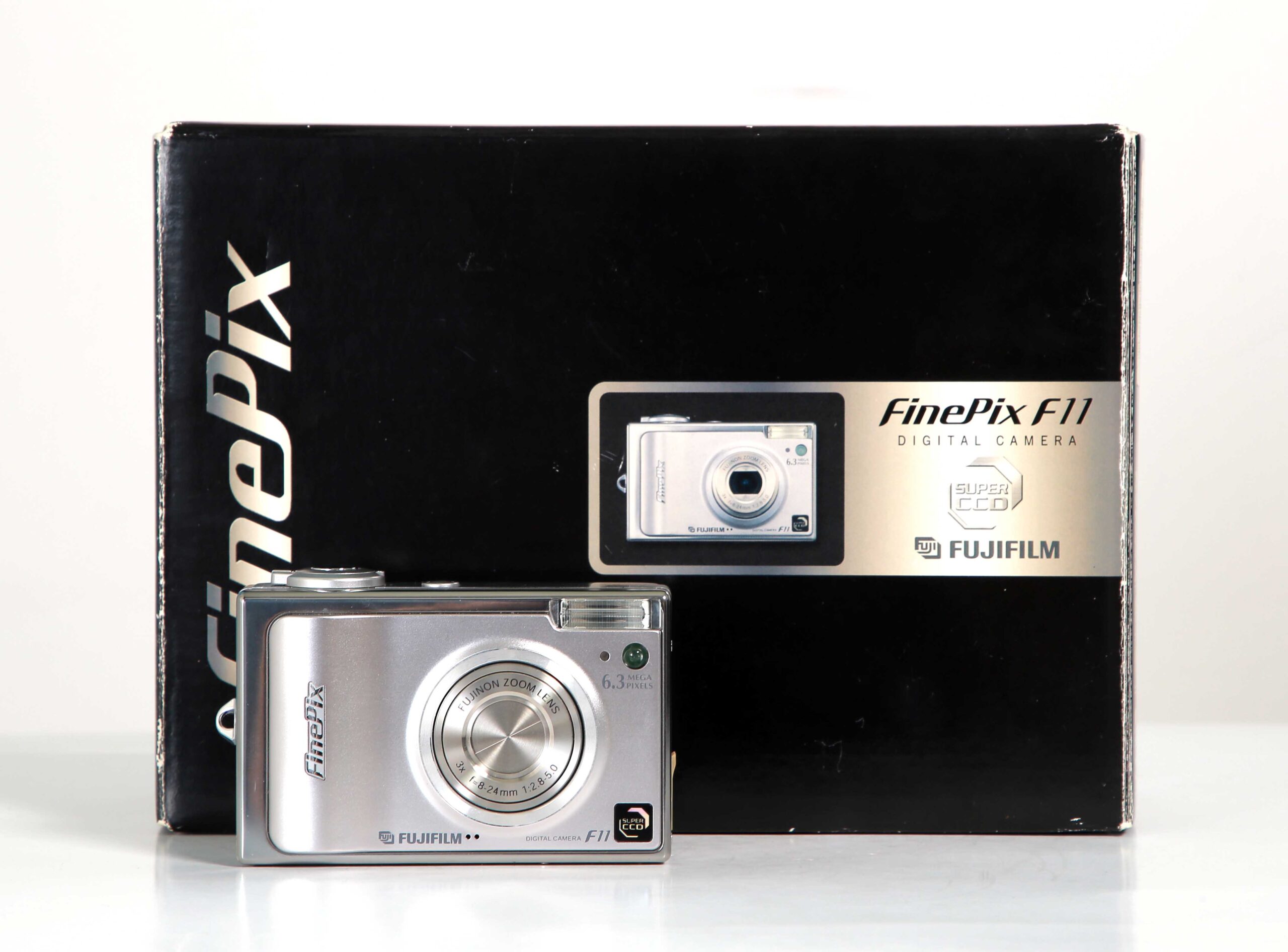 FUJIFILM Finepix F11