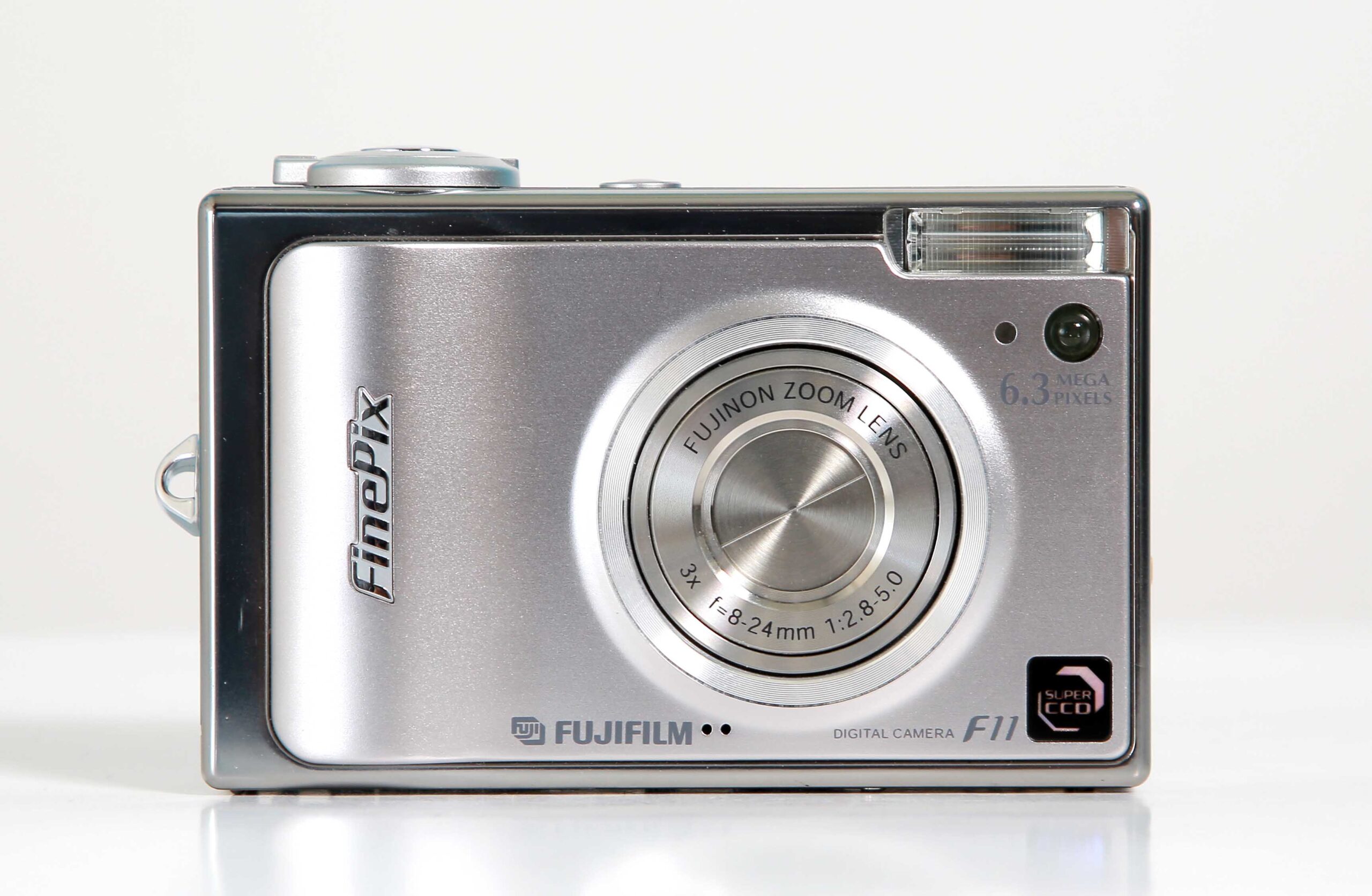 FUJIFILM Finepix F11