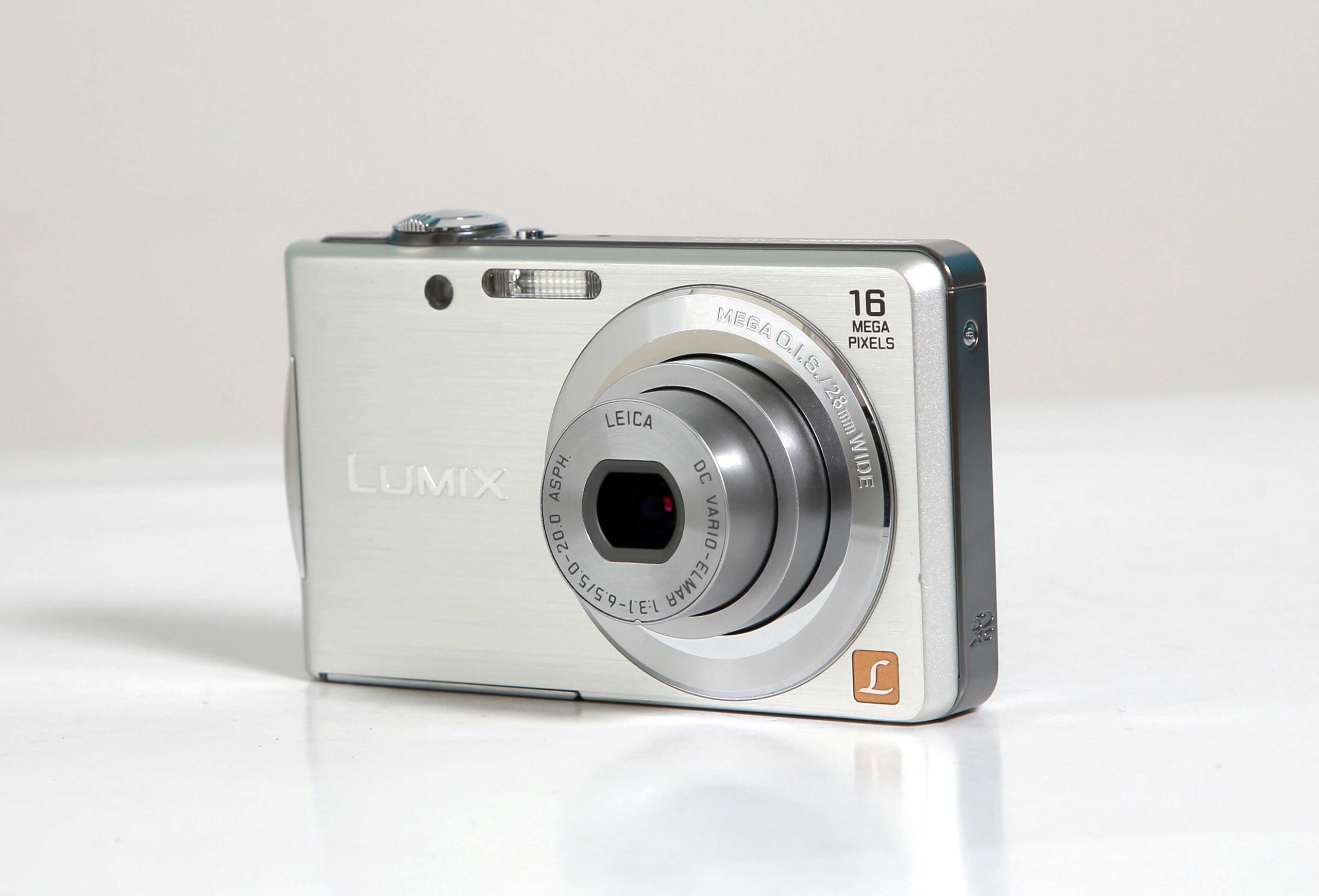 PANASONIC LUMIX DMC-FH5 - 新潟県で中古カメラ・中古レンズの高価買取 
