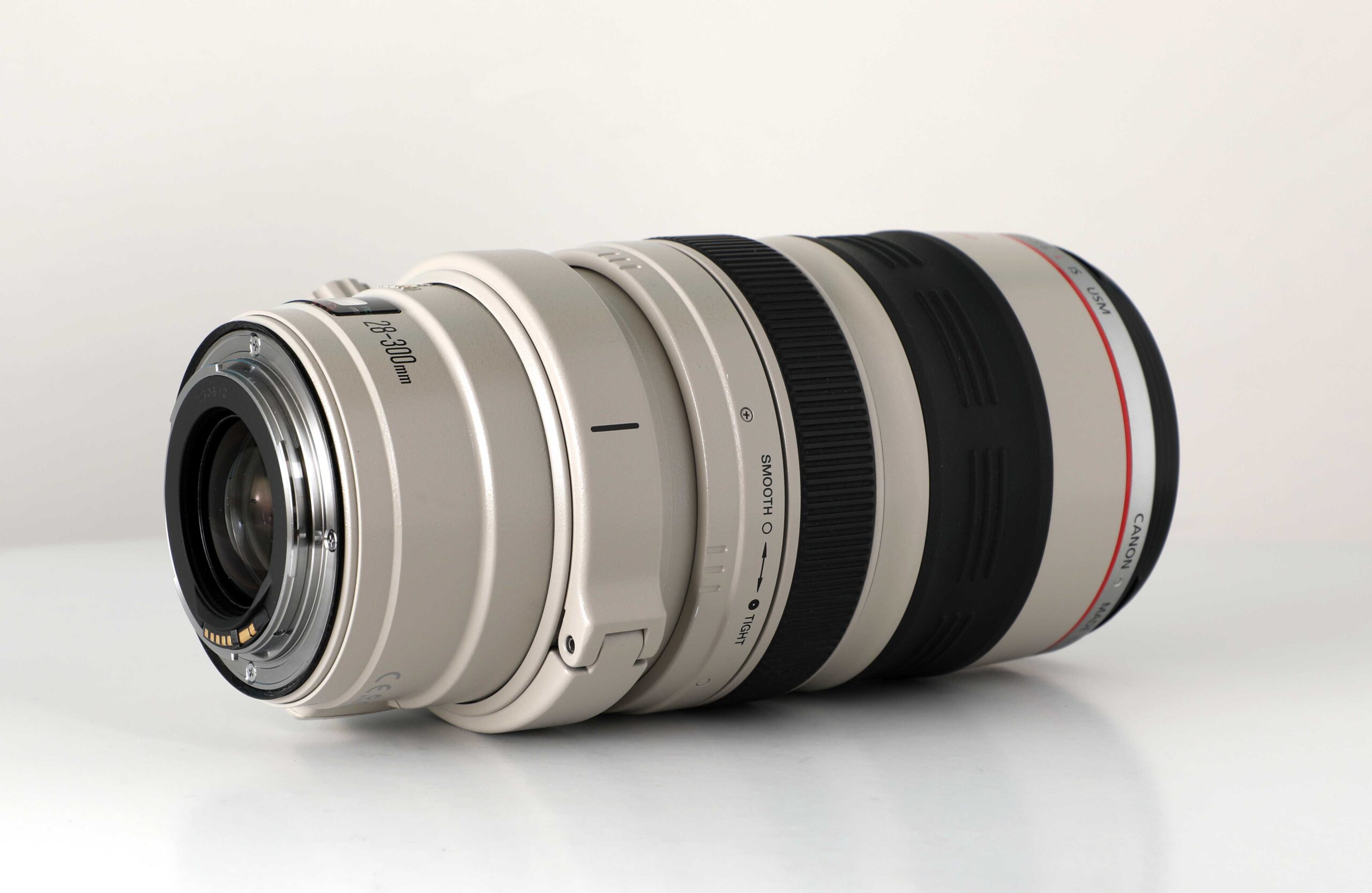 CANON EF 28-300mm F3.5-5.6 L IS USM