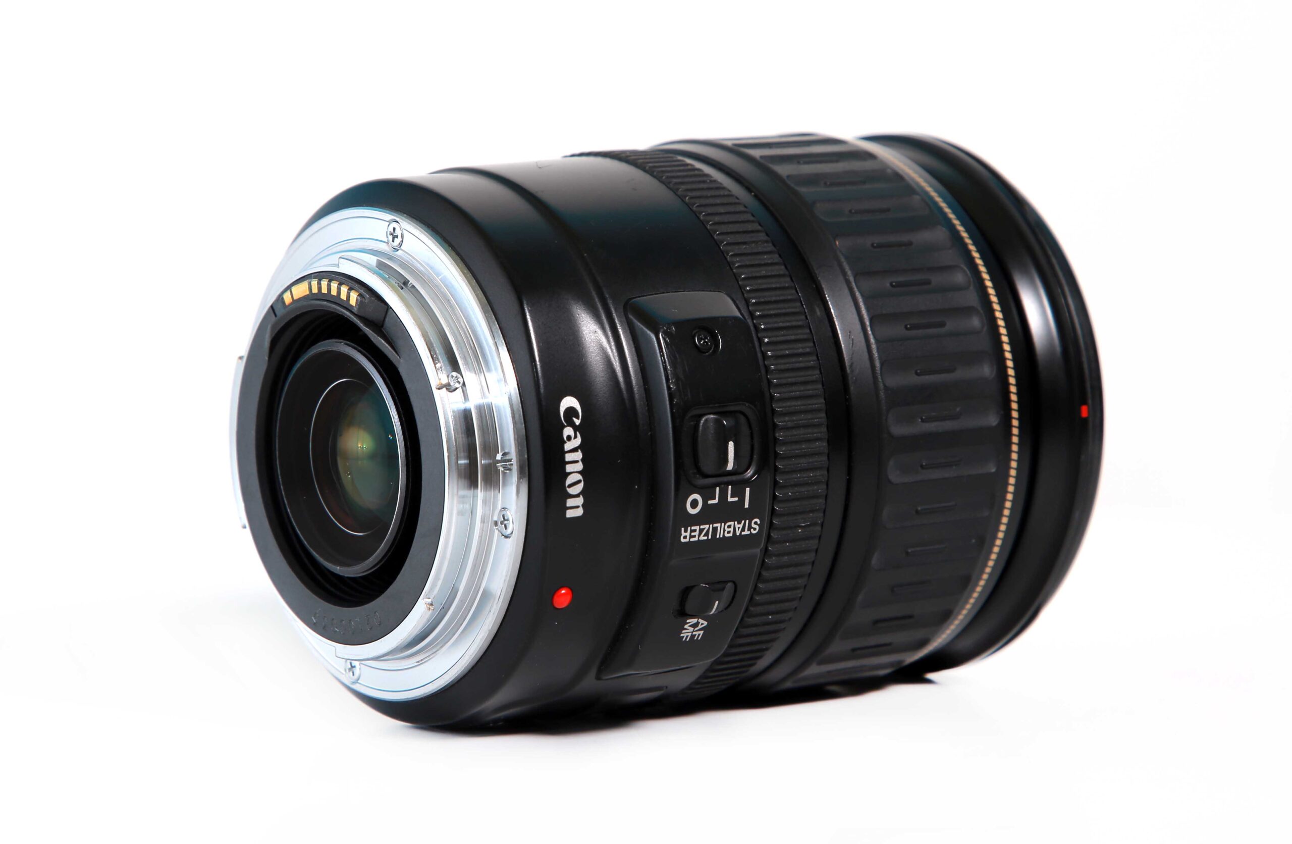 CANON EF 28-135mm F3.5-5.6 IS