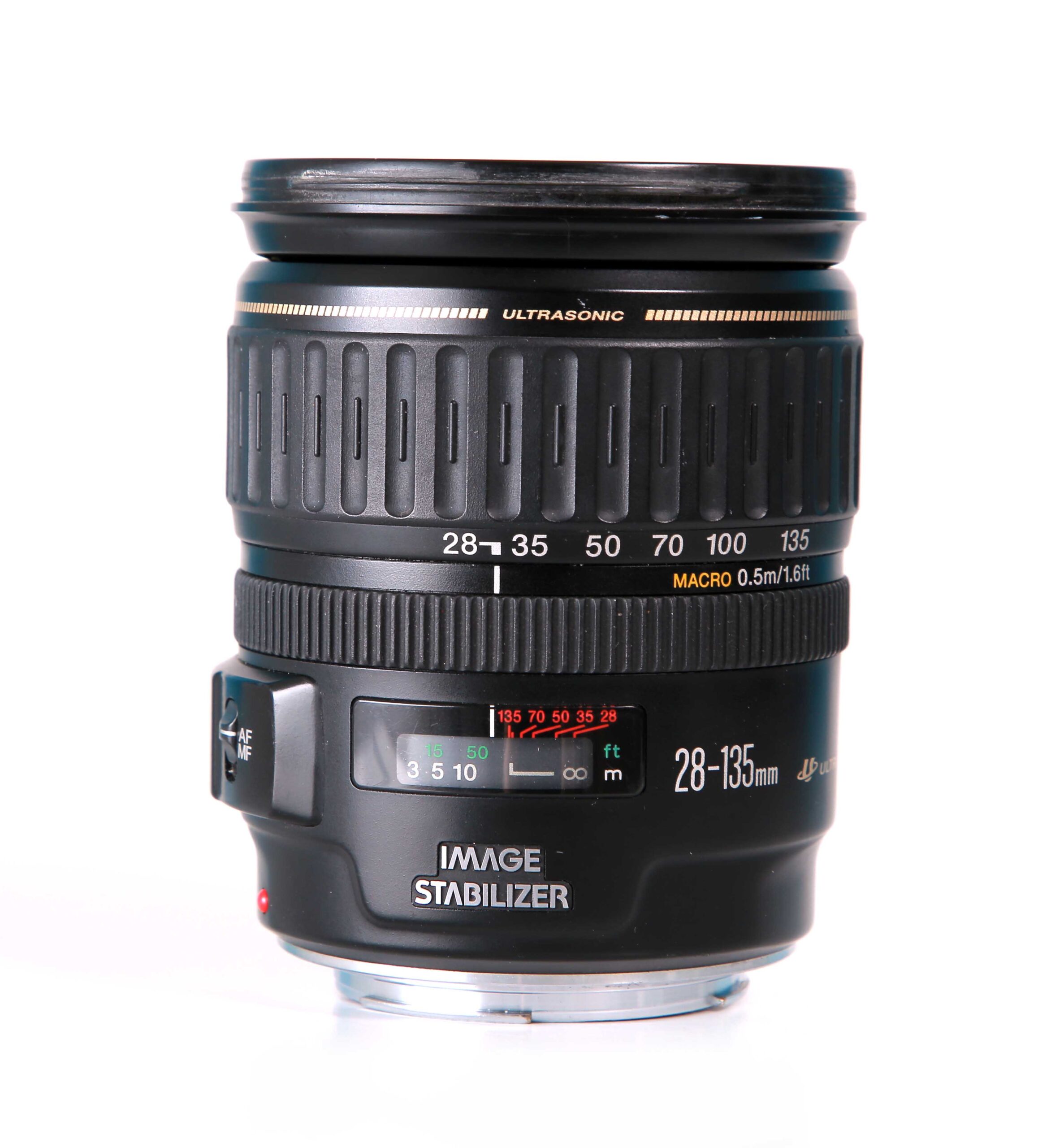 CANON EF 28-135mm F3.5-5.6 IS